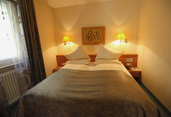 hotel goldenes schiff