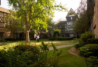 Anaheim Majestic Garden Hotel