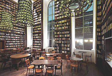 B2 Boutique Hotel + Spa
