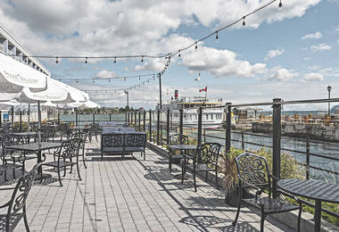 Kingston Holiday Inn Waterfront Hotel