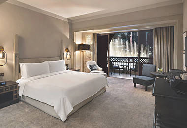 Palace Downtown Hotel
