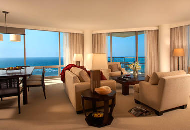 Trump International Hotel Waikiki Beach Walk