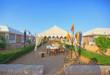 Mama's Resort & Camps  